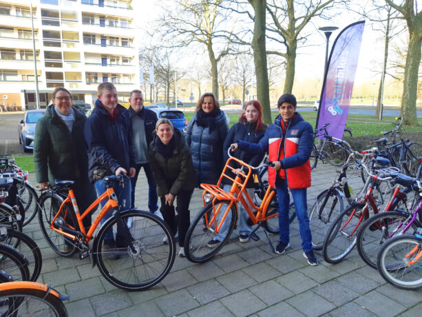 Bij Scalabikes geven we 35 Olympische fietsen een tweede leven, stimuleren duurzame mobiliteit en ondersteunen jongeren in Arnhem. Samen maken we impact!
